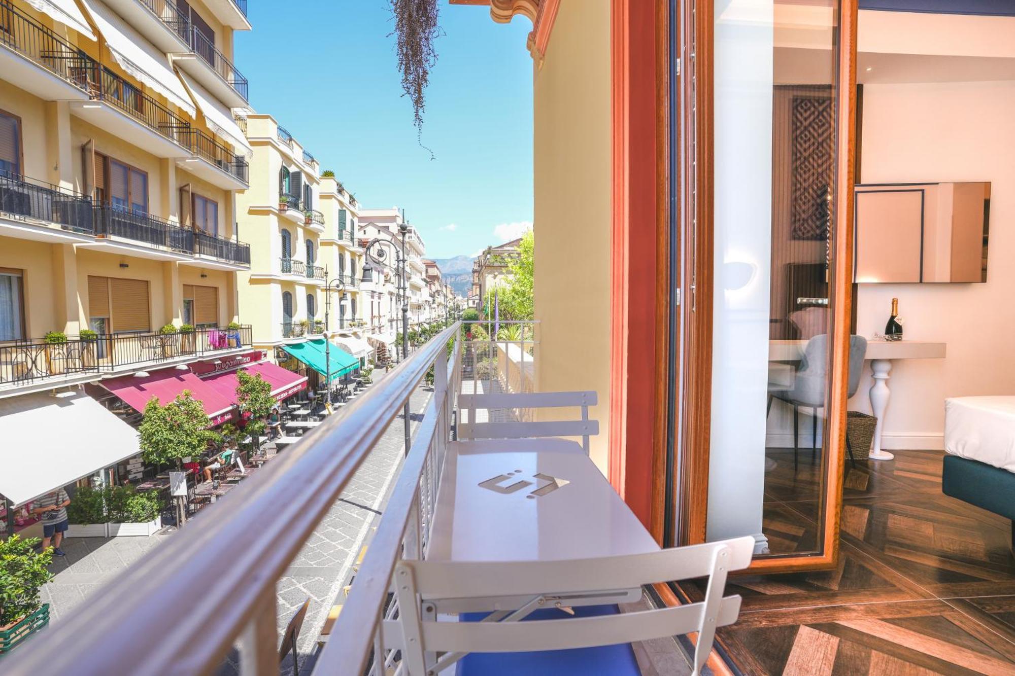 Cafe Latino Suites 索伦托 外观 照片