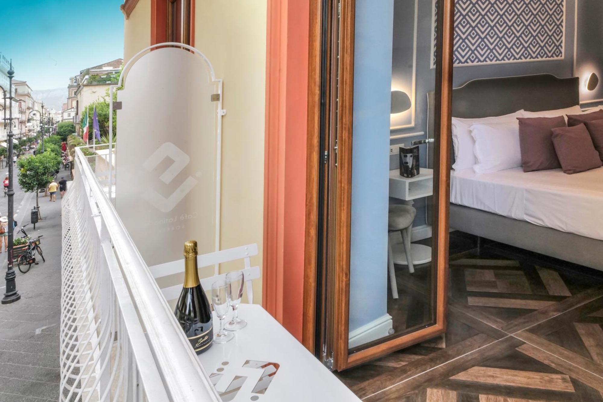 Cafe Latino Suites 索伦托 外观 照片
